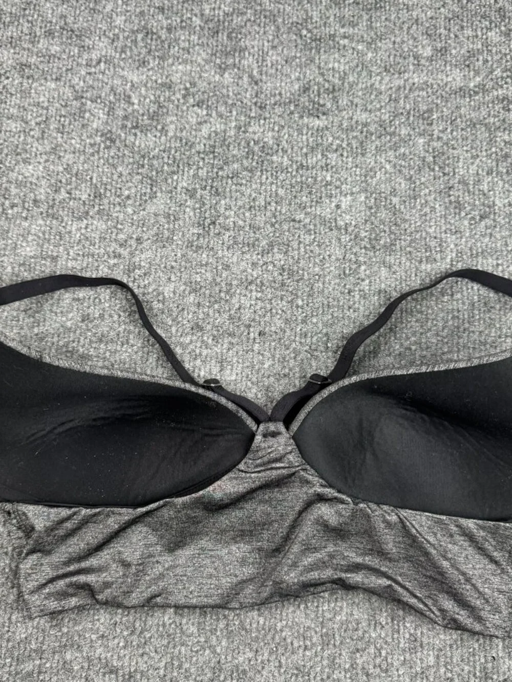 Adore Me Bra Size 34B Wireless Padded Plunge Bralette Heather Grey Light Support